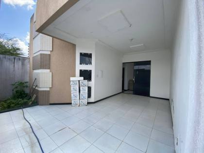 Casa com piscina, e varanda gourmet, em Itabaiana no Povoado Poções.