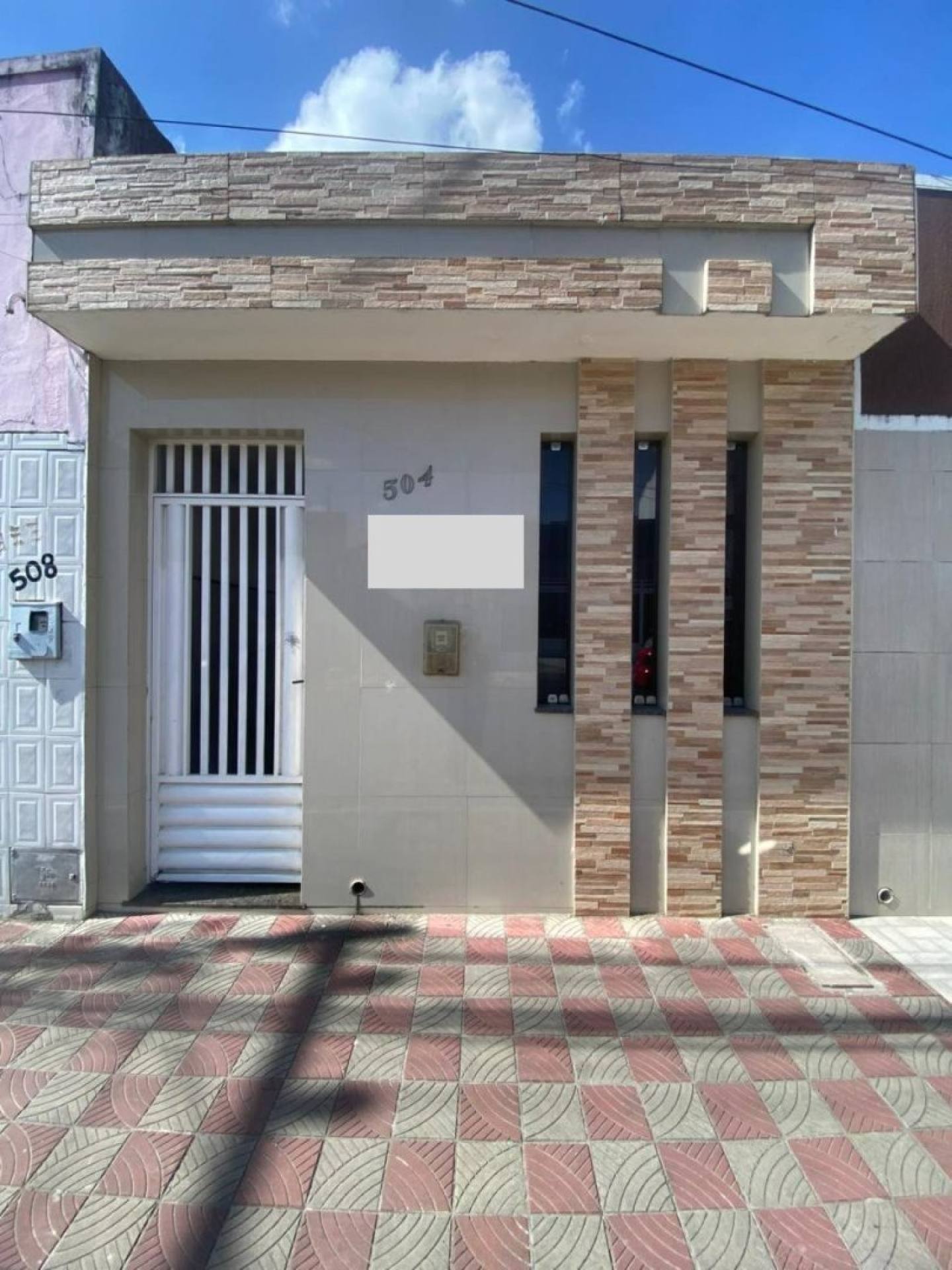 Casa com excelente localização, no Centro de Itabaiana.