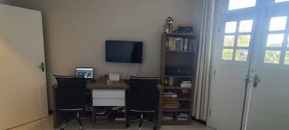 Imóvel com 3 quartos, 1 suíte, e garagem ideal para comércio. -No bairro Sitio Porto/Itabaiana/SE