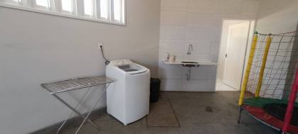 Imóvel com 3 quartos, 1 suíte, e garagem ideal para comércio. -No bairro Sitio Porto/Itabaiana/SE
