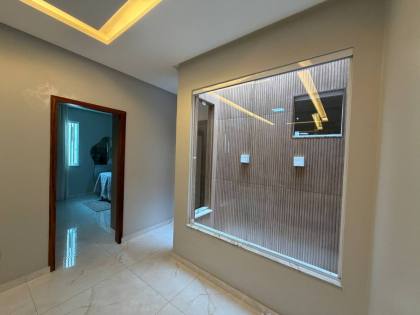 Casa Moderna no Santa Mônica - Financiável - Próximo ao Posto de Saúde
