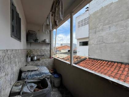 Imóvel com: 3 quartos, 1 suíte e garagem com 8 vagas! no Bairro Serrano - Itabaiana/SE
