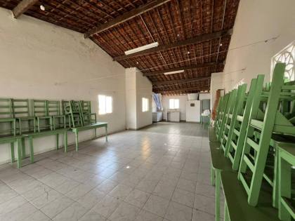 Imóvel com: 3 quartos, 1 suíte e garagem com 8 vagas! no Bairro Serrano - Itabaiana/SE
