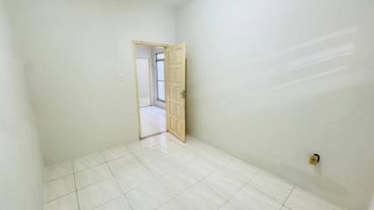 Casa com: 4 quartos, 2 banheiros, e muito mais! No Centro de Itabaiana.