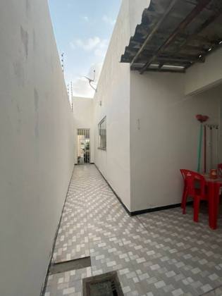 Casa com: 3 quartos, 1 suíte, e muito mais! No bairro Marianga (Chiara) em Itabaiana.
