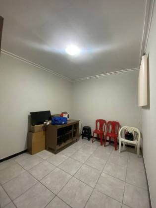 Casa com: 3 quartos, 1 suíte, e muito mais! No bairro Marianga (Chiara) em Itabaiana.