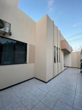 Casa com: 3 quartos, 1 suíte, e muito mais! No bairro Marianga (Chiara) em Itabaiana.