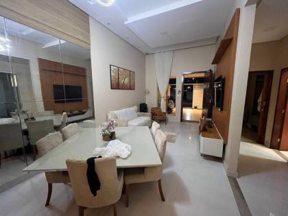 Casa financiável com 3 quartos, closet, e muito mais! Localizado no Oscar Niemeyer