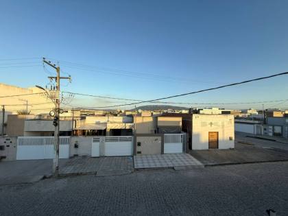 Imóvel com 2 pavimentos no bairro do Chiara - Itabaiana/SE