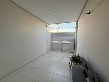 Imóvel com 2 pavimentos no bairro do Chiara - Itabaiana/SE