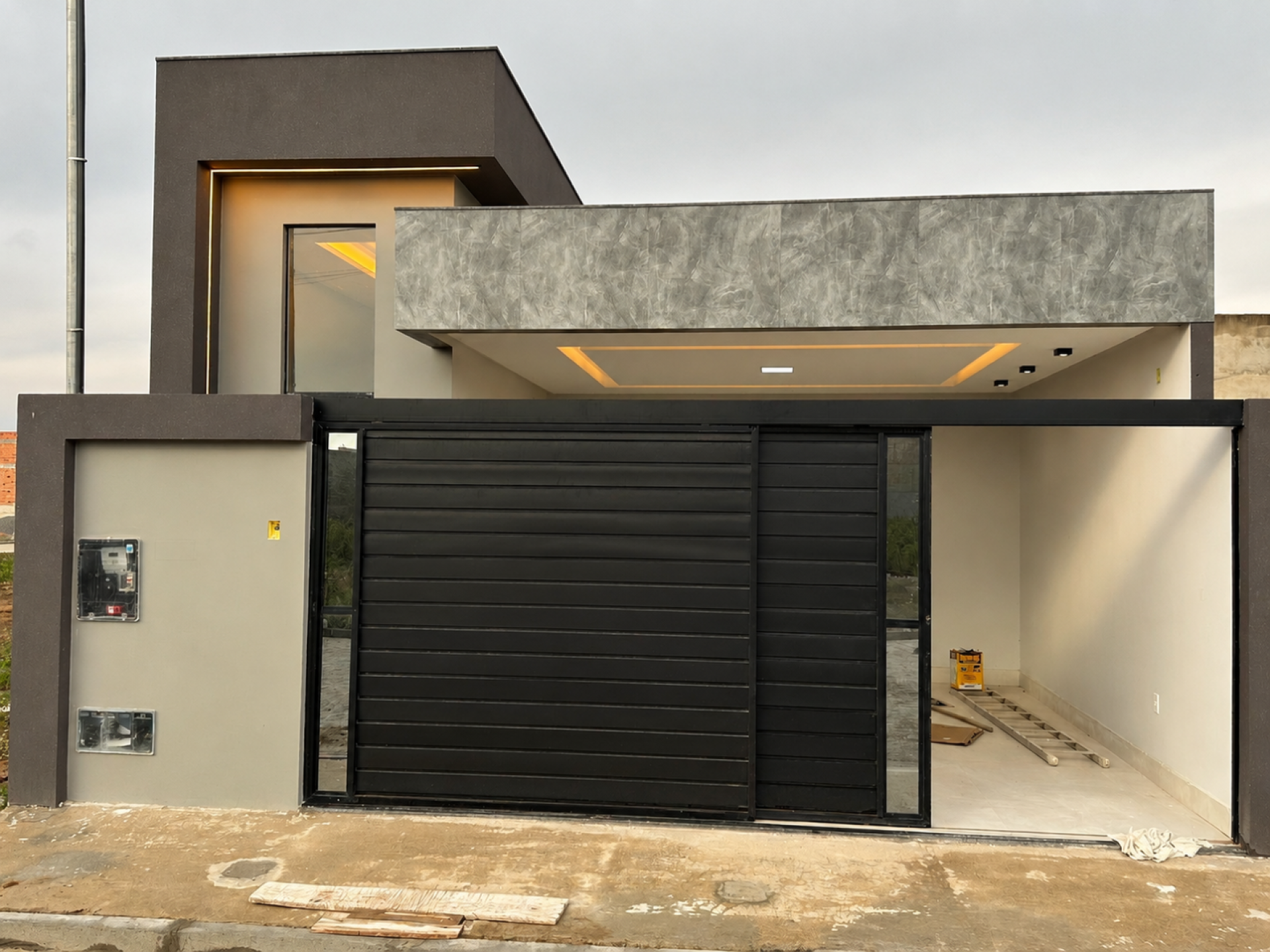 Imóvel financiável em construção, com: 3 quartos, 1 suíte, sala ampla. No bairro Marianga (Chiara) em Itabaiana.