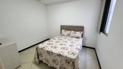 Casa com: 3 quartos, 1 suíte, e muito mais! Na região do Chiara Lubich, próximo a igreja Santa Clara em Itabaiana.