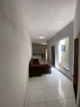 Prédio com Galpão Comercial e 2 Apartamentos Residenciais á Venda - Itabaiana/SE
