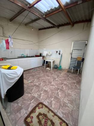 Casa com: 4 quartos, 2 suítes, no bairro Porto em Itabaiana.