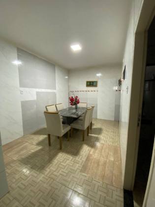 Casa com: 4 quartos, 2 suítes, no bairro Porto em Itabaiana.
