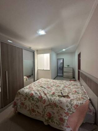 Casa com: 5 quartos, 3 suítes, e 3 banheiros. No bairro Marianga (Chiara) em Itabaiana.