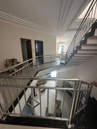 Casa com: 5 quartos, 3 suítes, e 3 banheiros. No bairro Marianga (Chiara) em Itabaiana.