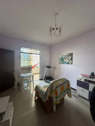 Casa com: 5 quartos, 3 suítes, e 3 banheiros. No bairro Marianga (Chiara) em Itabaiana.