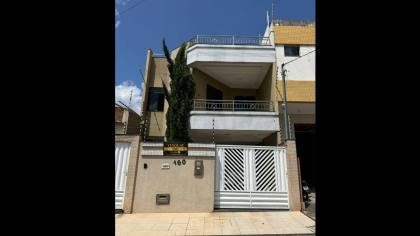 Casa com: 5 quartos, 3 suítes, e 3 banheiros. No bairro Marianga (Chiara) em Itabaiana.