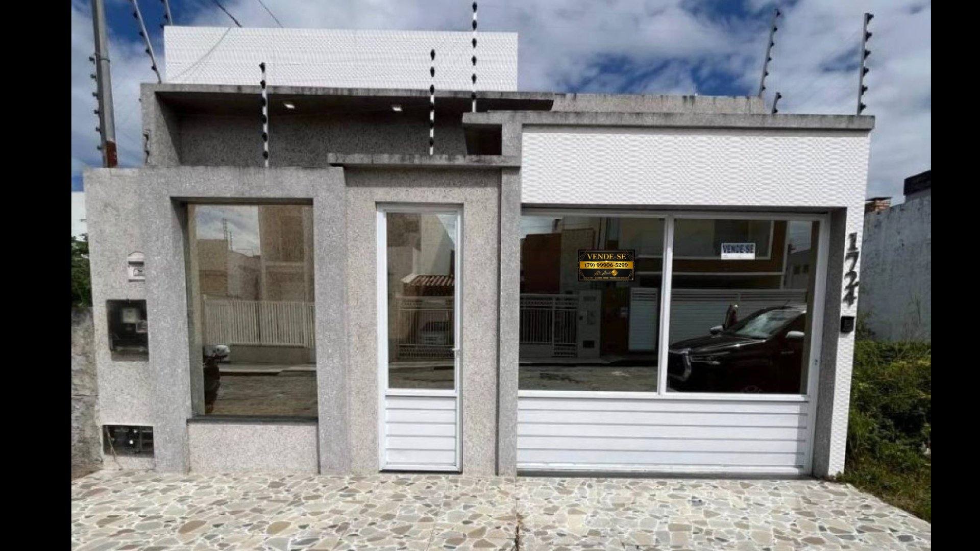 Casa com: 3 quartos, 1 suíte, no Loteamento Chiara em Itabaiana.