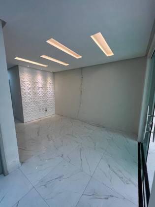 Casa com: 3 quartos, 1 suíte, no Loteamento Chiara em Itabaiana.