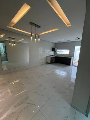 Casa com: 3 quartos, 1 suíte, no Loteamento Chiara em Itabaiana.