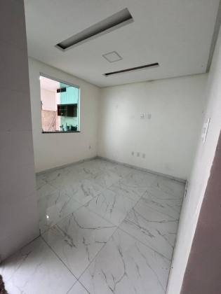 Casa com: 3 quartos, 1 suíte, no Loteamento Chiara em Itabaiana.