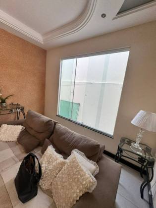 Casa Financiável, com: 5 quartos, 1 suíte, no bairro Serrano em Itabaiana.