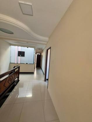 Casa Financiável, com: 5 quartos, 1 suíte, no bairro Serrano em Itabaiana.