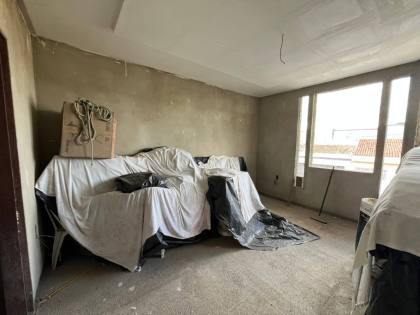 Casa duplex, com: 5 quartos, 2 suítes, próxima à Lokcar – Ideal para família grande.