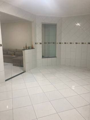 Casa com: 5 quartos, 3 suítes, no bairro Serrano em Itabaiana.