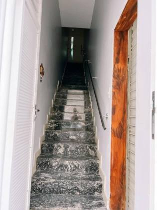 Casa com: 4 quartos, 1 suíte, no Centro de Itabaiana.