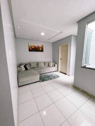 Casa com: 4 quartos, 1 suíte, no Centro de Itabaiana.