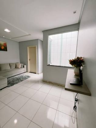 Casa com: 4 quartos, 1 suíte, no Centro de Itabaiana.