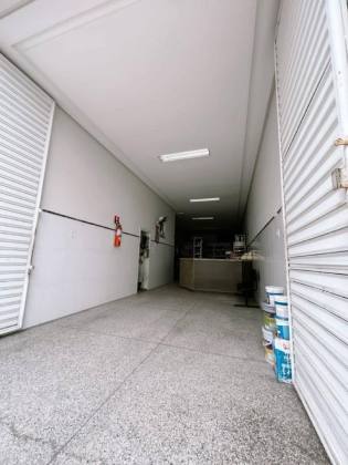 Casa com: 4 quartos, 1 suíte, no Centro de Itabaiana.