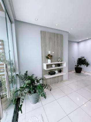 Casa com: 4 quartos, 1 suíte, no Centro de Itabaiana.