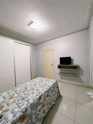 Casa com: 4 quartos, 1 suíte, no Centro de Itabaiana.