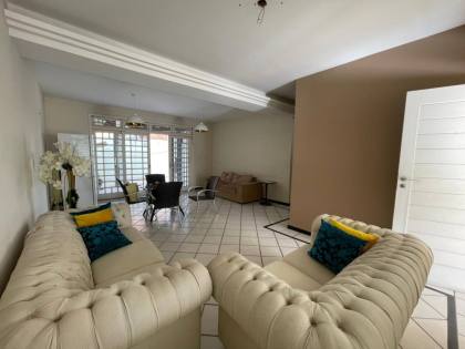 Casa para quem busca espaço, e conforto, com: 5 quartos, 4 banheiros na Avenida Nova (Bairro Serrano)
