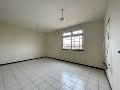 Casa para quem busca espaço, e conforto, com: 5 quartos, 4 banheiros na Avenida Nova (Bairro Serrano)