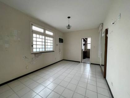 Casa para quem busca espaço, e conforto, com: 5 quartos, 4 banheiros na Avenida Nova (Bairro Serrano)