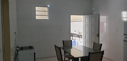 Casa ampla com: 3 quartos, no bairro José Milton Machado em Itabaiana.