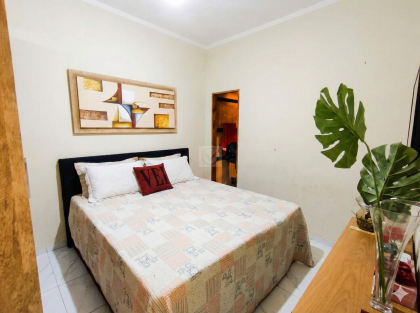 Casa Arejada, com 3 quartos 1 suíte e Bem Localizada no Bairro São Cristóvão!