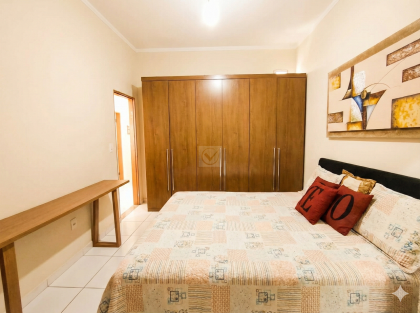 Casa Arejada, com 3 quartos 1 suíte e Bem Localizada no Bairro São Cristóvão!