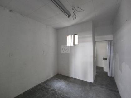 Imóvel Comercial Para Alugar. Com 22 salas. no bairro Serrano, próximo ao Senac em Itabaiana.