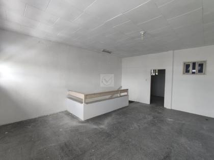 Imóvel Comercial Para Alugar. Com 22 salas. no bairro Serrano, próximo ao Senac em Itabaiana.