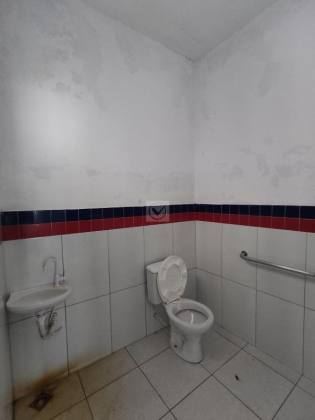 Imóvel Comercial Para Alugar. Com 22 salas. no bairro Serrano, próximo ao Senac em Itabaiana.
