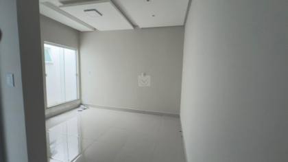Casa no Condomínio Portal do Lago. Para Alugar com 3 quartos, 1 suíte, no bairro Bananeira em Itabaiana.