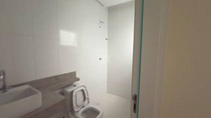 Casa no Condomínio Portal do Lago. Para Alugar com 3 quartos, 1 suíte, no bairro Bananeira em Itabaiana.