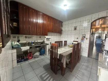 Casa Duplex para Aluguel na Avenida Dr. Airton Teles - Itabaiana/SE