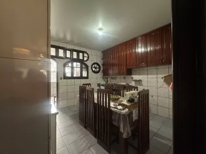 Casa Duplex para Aluguel na Avenida Dr. Airton Teles - Itabaiana/SE